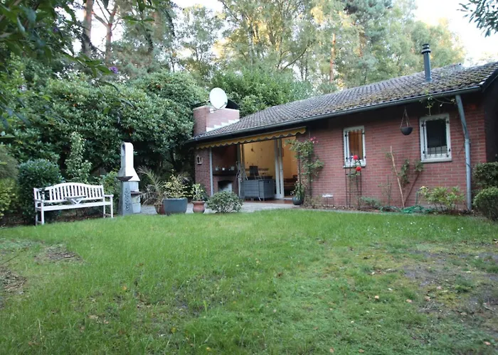 Holiday home Schoener Am Venekotensee Niederkruechten