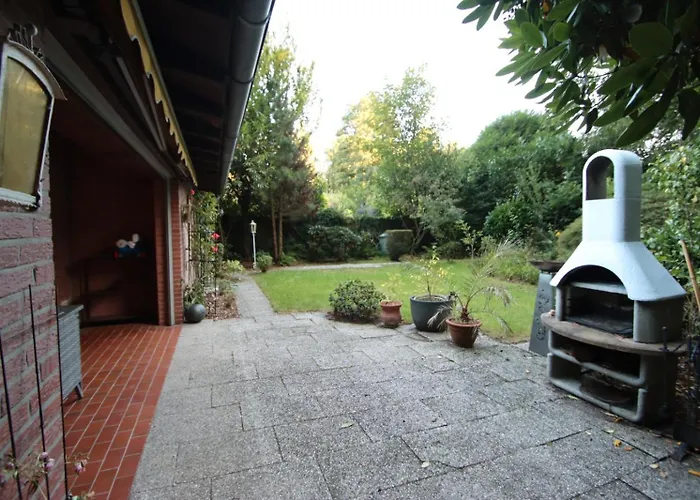 Schoener Am Venekotensee Holiday home Niederkruechten